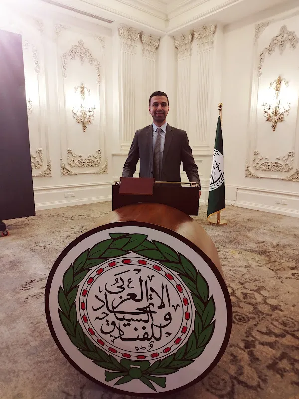 مصطفى أبوزيد المحامى