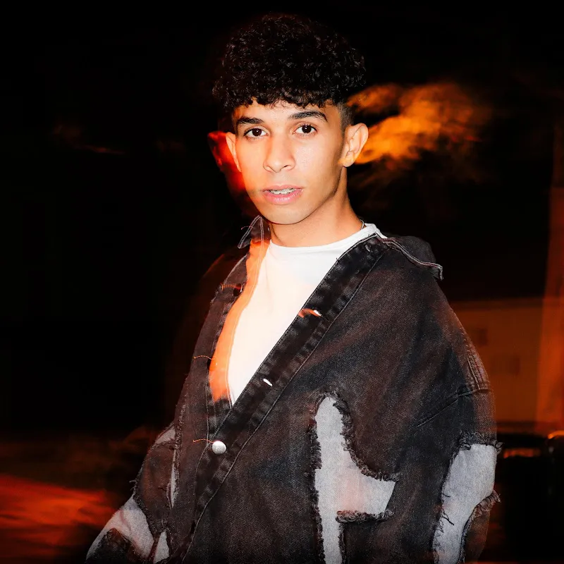 الافضل للشحن البحرى والنقل