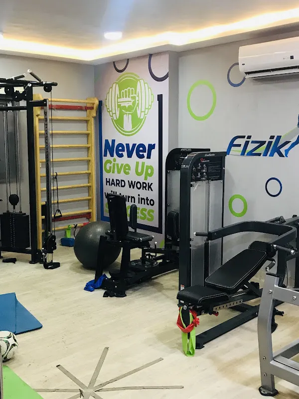 مركز فيزيك للعلاج الطبيعي Fizik center naser city
