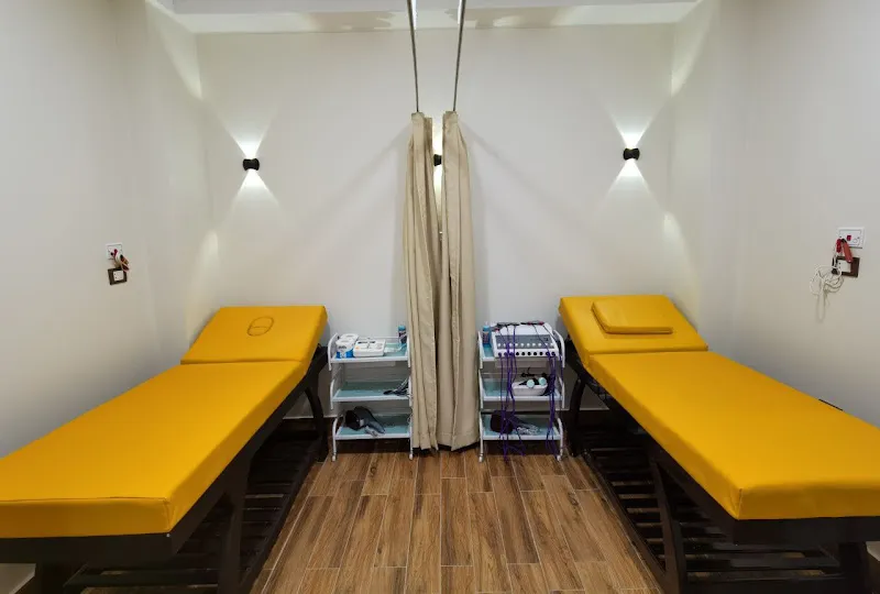 Mina Physiotherapy Center
Dr. Mina Moris
Dr. Christen Medhat