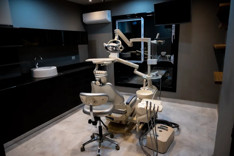 EA Dental Clinic