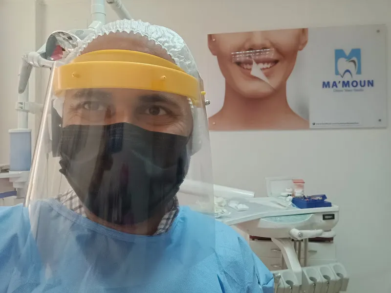 عيادة د محمد مأمون لزراعة و تجميل الأسنان Ma'moun Dental Clinic