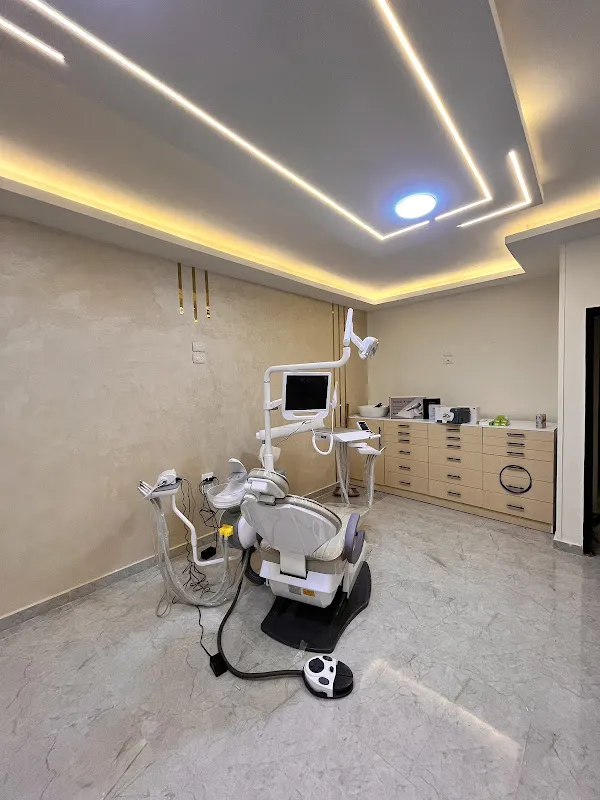 Dr/Hossam's Dental Center