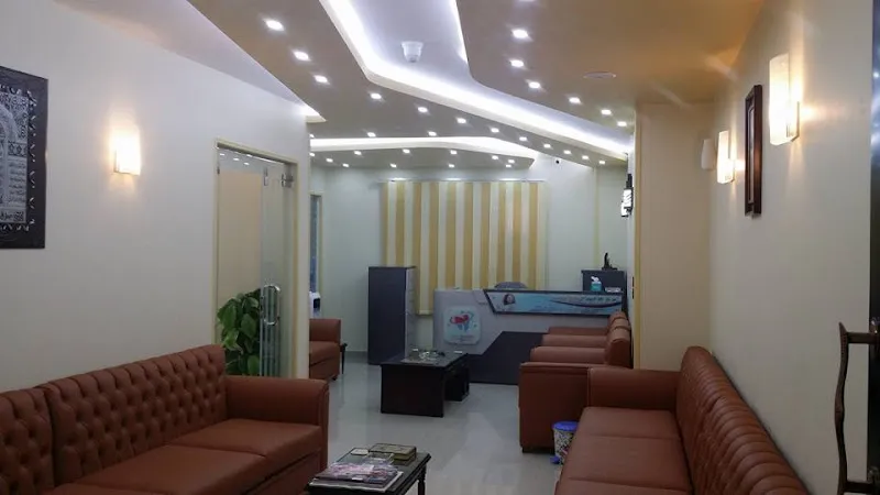 عيادة دكتور عادل رشيد لتقويم الأسنان - بنها
