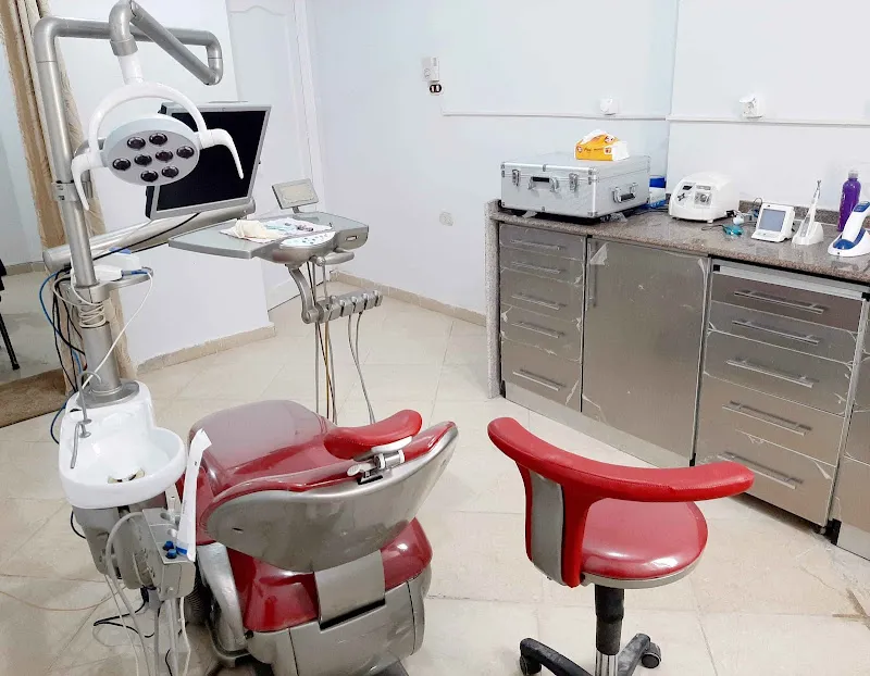 عيادة د /أحمد فتحى حسن لطب وجراحة الفم والأسنان dental laser clinic
