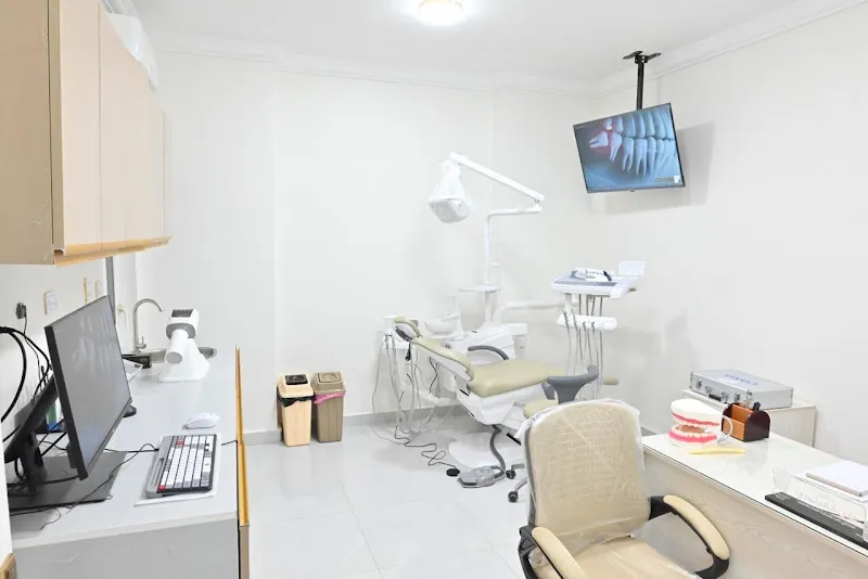 Royal Smile Dental Care - عيادات رويال سمايل لطب الأسنان