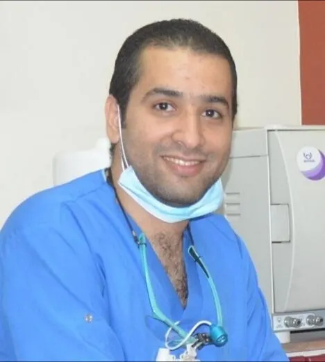 مركز د. طارق احمد قرني لزراعة الأسنان