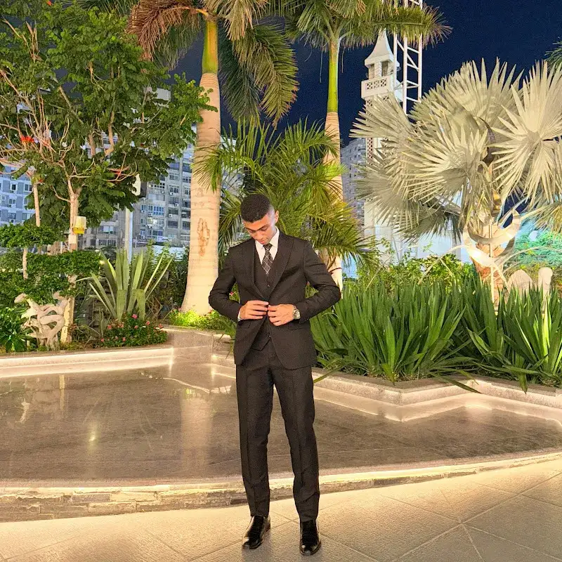 Dr. Baraa Majed Al-Qamari Dental Center