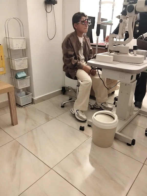 Dr. Zia Ahmed Clinic - Consultant Ophthalmologist
