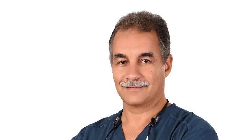 عيادة الدكتور عزت صبري إستشاري طب الأطفال