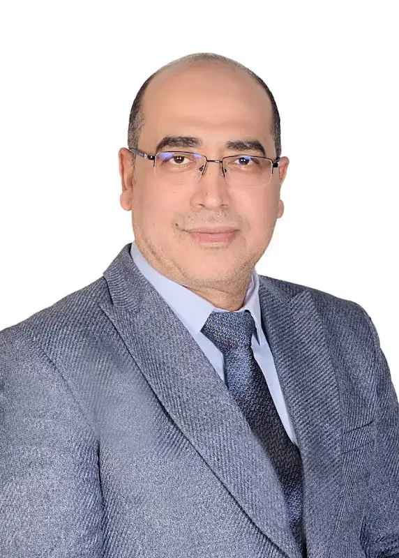 دكتور محمد الحسانين إستشارى الباطنة ومناظير الجهاز الهضمى