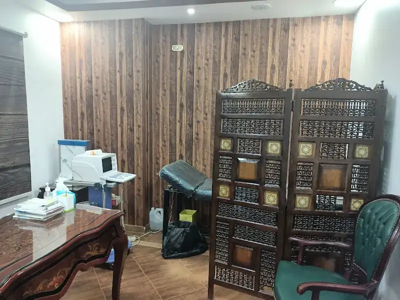 عيادة امراض الباطنة والسكر والغدد الصماء..د/ محمد جمال خليفة
