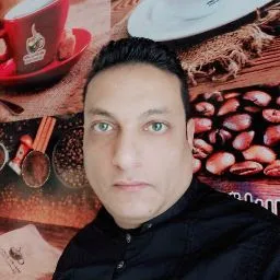 د. احمد فاروق