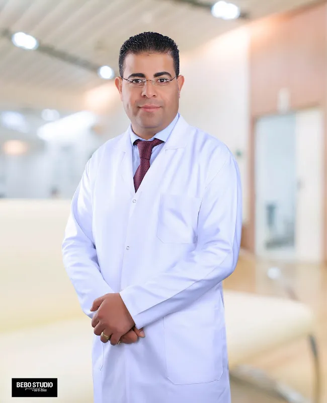 دكتور الباطنة رومانى ظريف