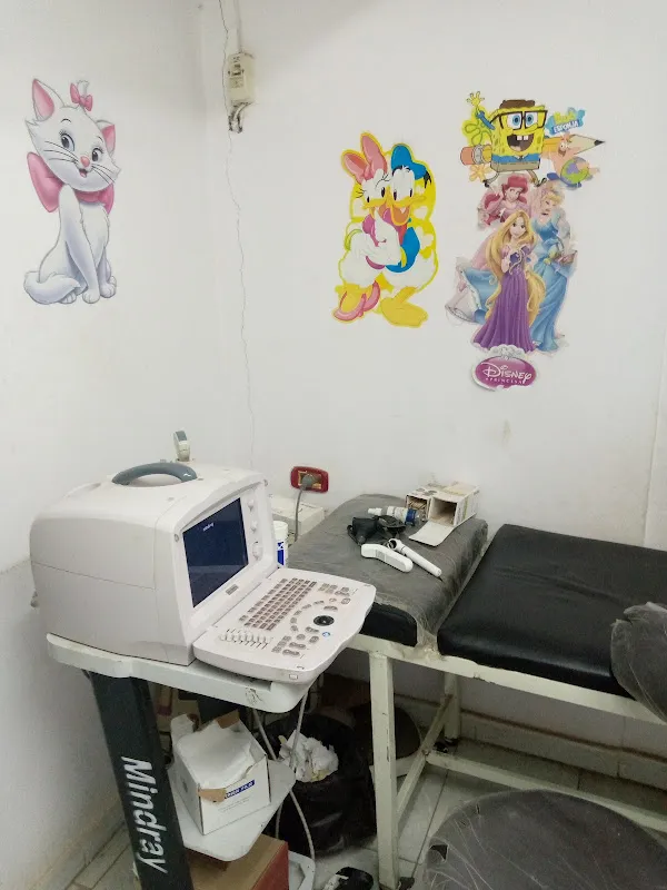 Dr. Ayman Abdel Aziz - Pediatrics, Neonatology, and Chest Allergy Clinic