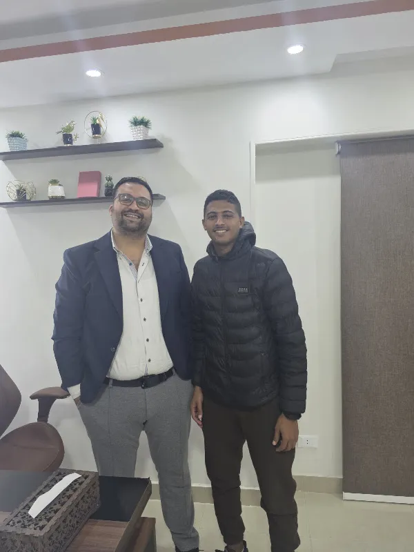 عيادة د.محمد الوصيفي استشاري جراحه العظام المفاصل الصناعيه ومناظير العظام