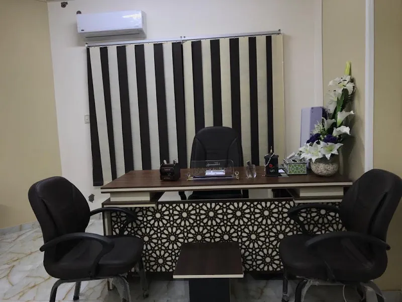 عياده د احمد قشوع استشاري جراحه العظام والكسور والمفاصل الصناعيه ومناظير الركبة واصابات الملاعب