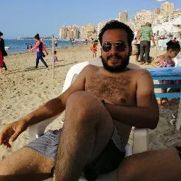 مؤنس اميل