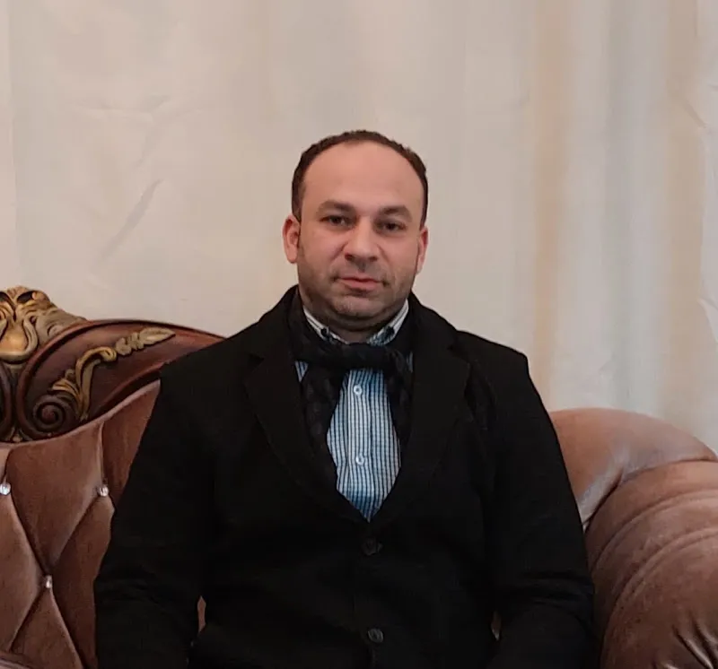 دكتور وائل عبدالغني استشاري الجراحة العامه والمناظير