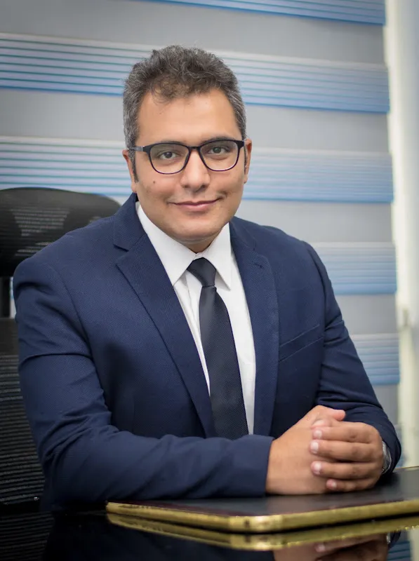 دكتور محمد يعقوب - استشاري جراحة عامة و مناظير و سمنة - قصر العيني / Dr.Mohamed Yacoub, MD - General &amp; Laparoscopic Surgery‎