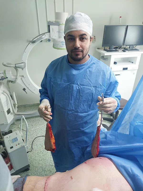 دكتور محمد خيري أخصائي الجراحة العامه والسمنه والجراحات التجميليه