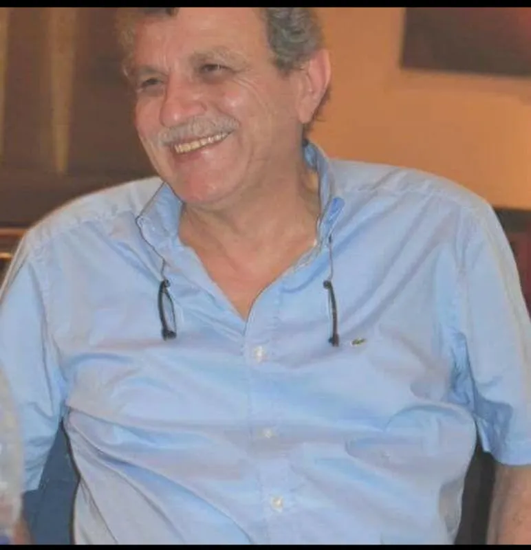 دكتور يحيي زكريا عطوه استاذ جراحة عامة الزقازيق Dr/ yehia zakaria