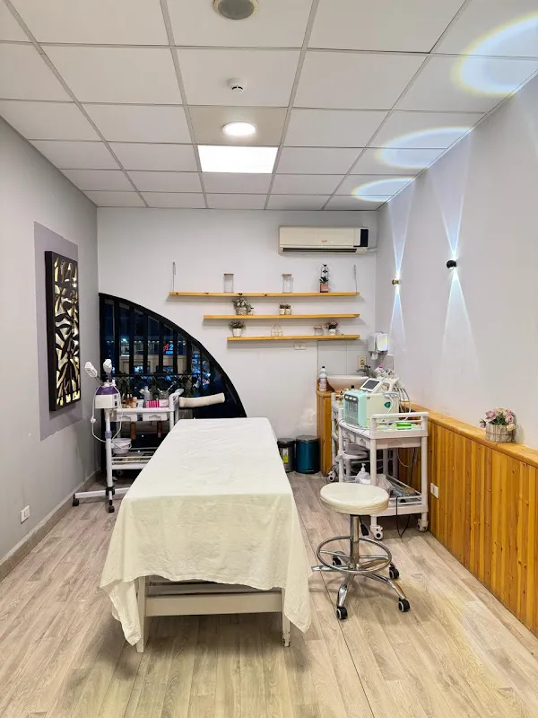 Look Younger Clinic