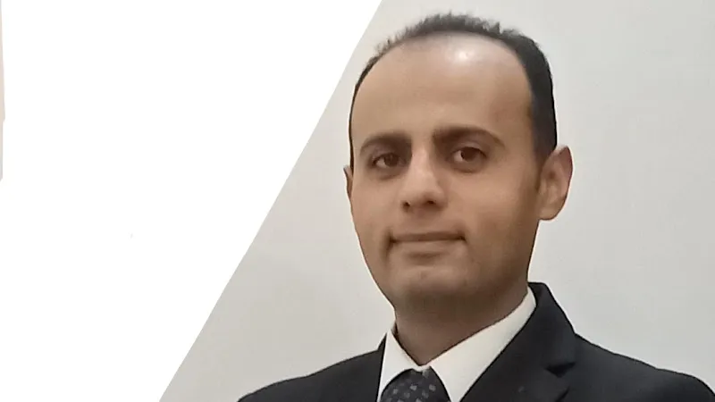 Dr. Raif Atef