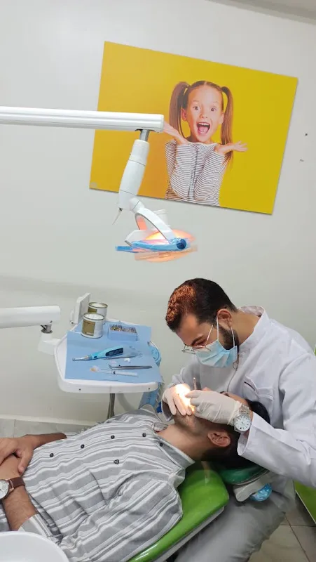 Dr. Ahmed Mostafa Dentist - د.أحمد مصطفى طبيب أسنان