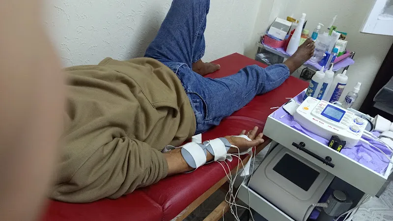 مركز السراج للتأهيل الشامل والعلاج بالطب التكميلي