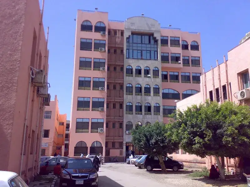 مستشفى الباطنة