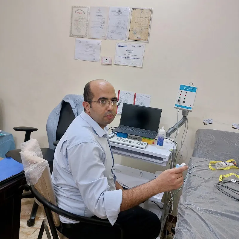 د.ايمن عبد السميع مخ واعصاب وطب نفسي ورسم الاعصاب والعضلات ورسم المخ