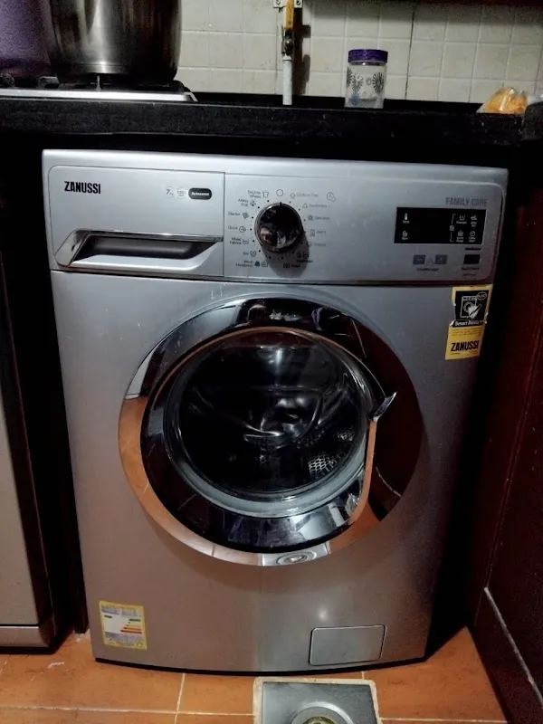 Refrigerators and washing machines maintenance insurance