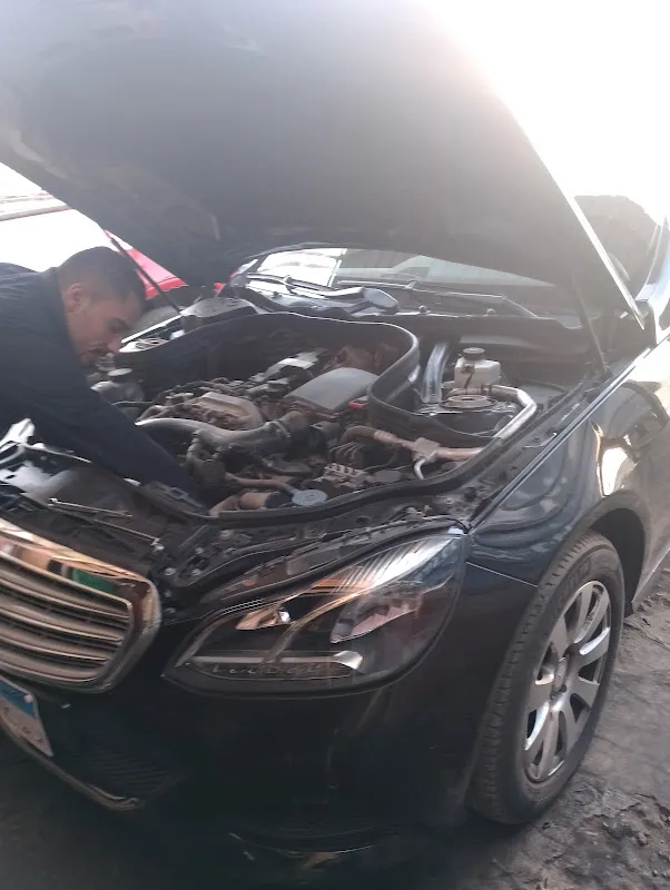 المركز الهندسي لصيانه السيارات