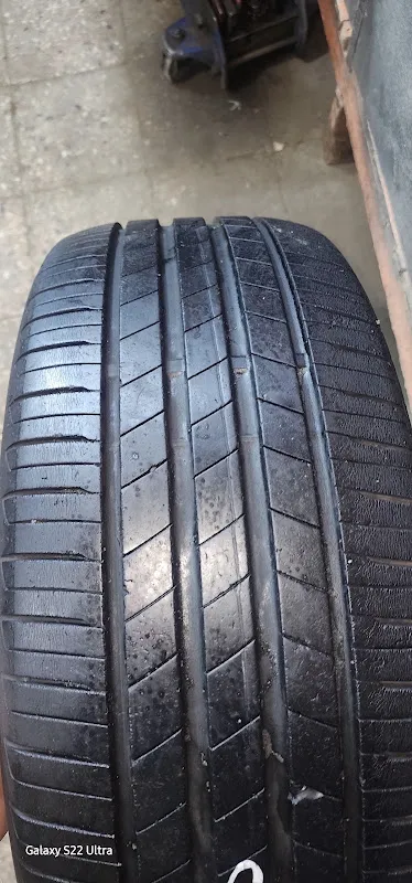 ابو النجا لتجارة جميع انواع الكاوتش