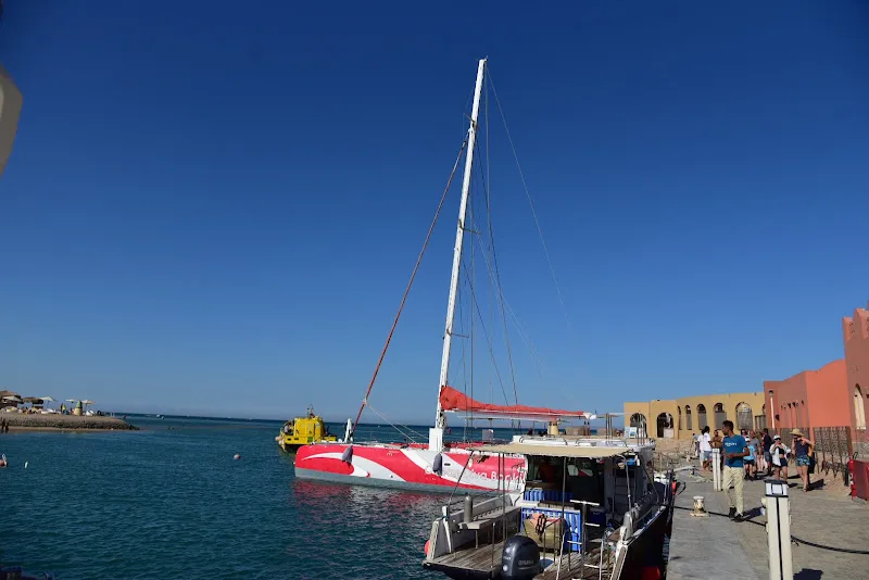 Ocean Diva Catamaran sailing tours elgouna - Sempre Travel Egypt