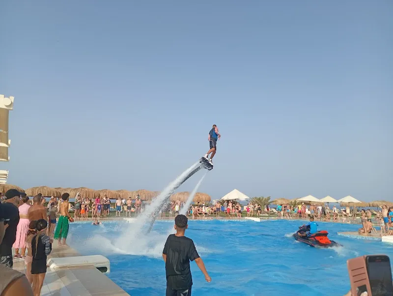 شركة تيا تورز للسياحة والرحلات البحرية